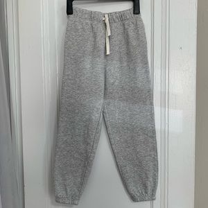 EUC H&M/Old Navy Big Kids Sweatpants Gray and BlackCargo Size 10 Boy/Girl Bundle
